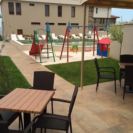 мелиа мар Къща за гости