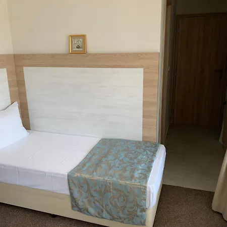 Πανσιόν Melia Mar 4*