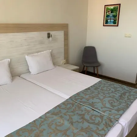 Melia Mar 4*